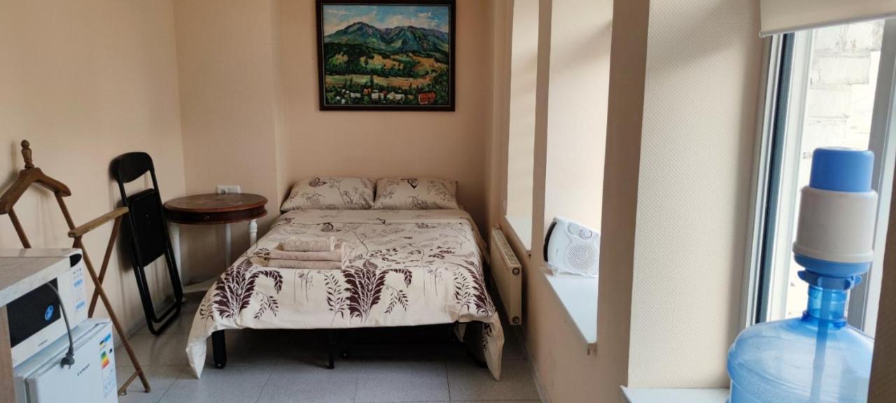 Bunker Best Mini-Hotel Kiev Esterno foto